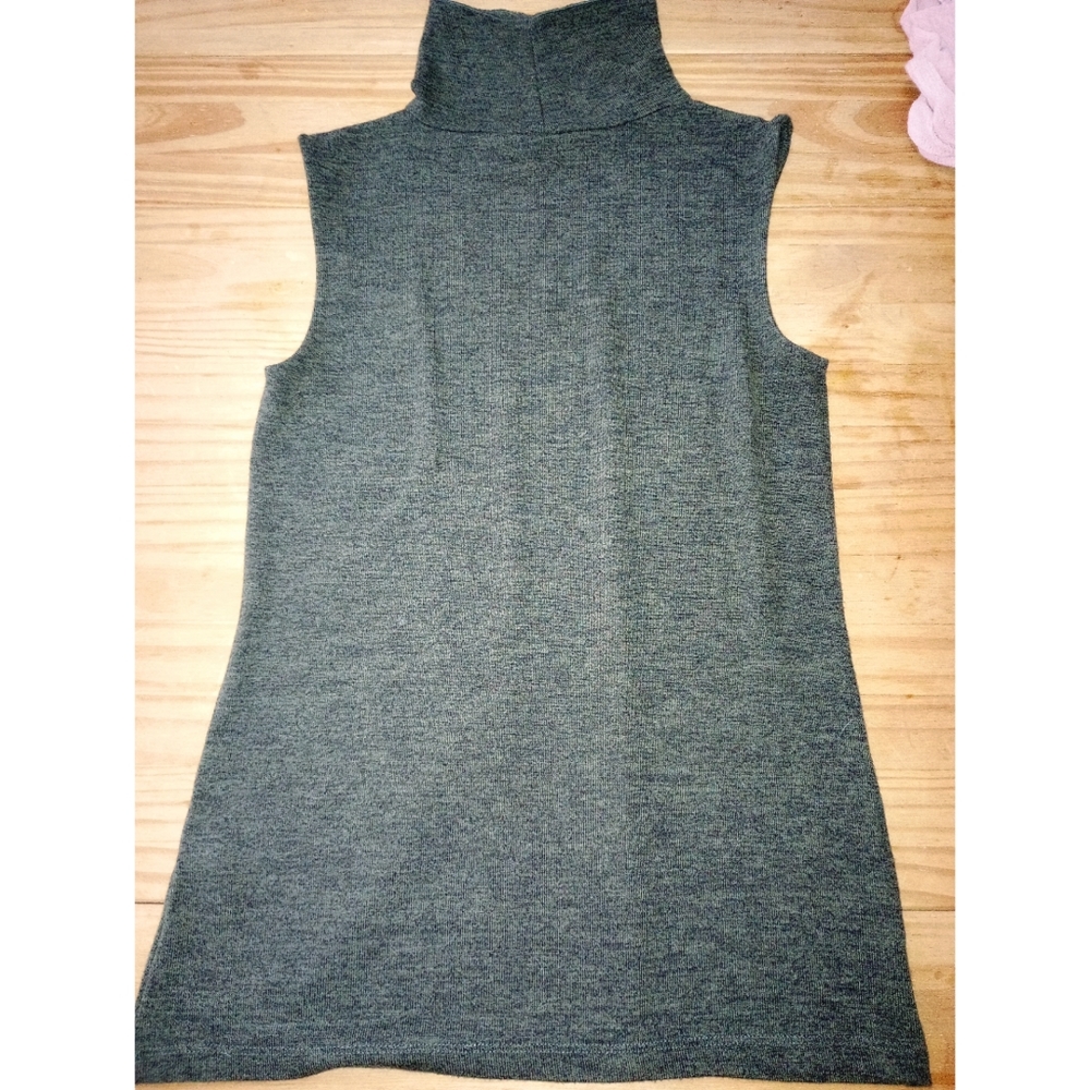 Green🟢Turtleneck Sweater Sleeveless Top